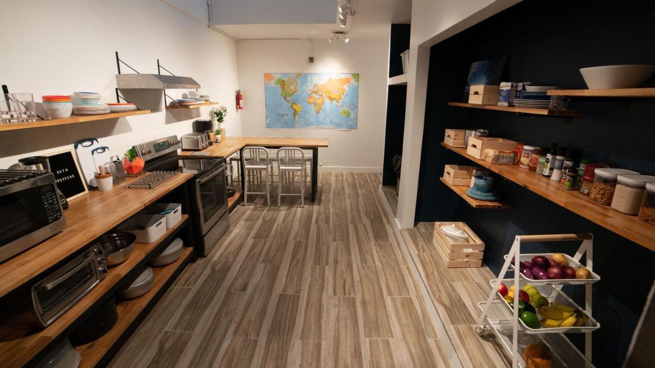Santurcia Hostel (Adults Only) San Juan Ngoại thất bức ảnh